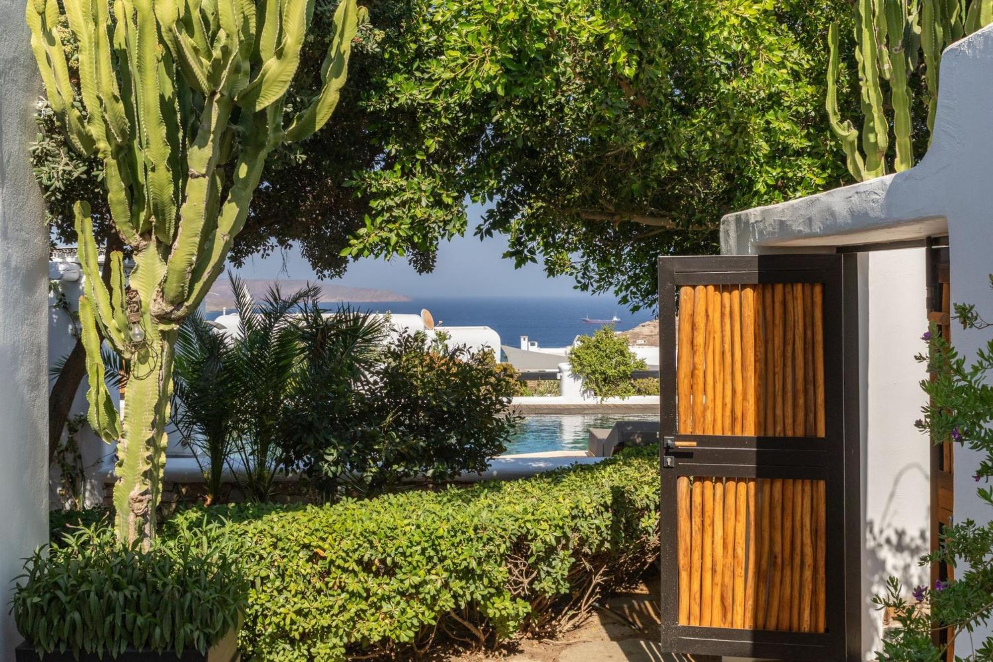 Myconian Platinum Senior & Deluxe Villas Kalafatis Exterior photo